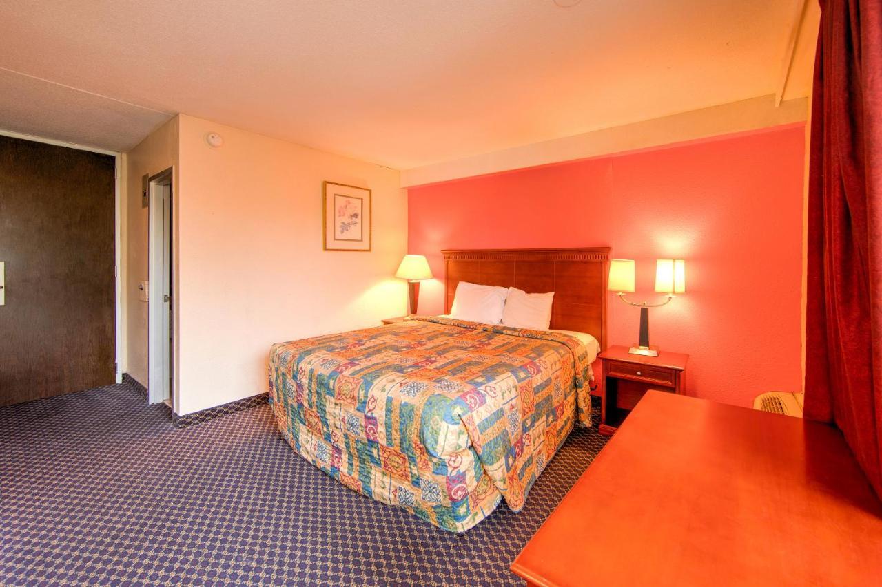 Travel Inn 彼得斯堡 外观 照片