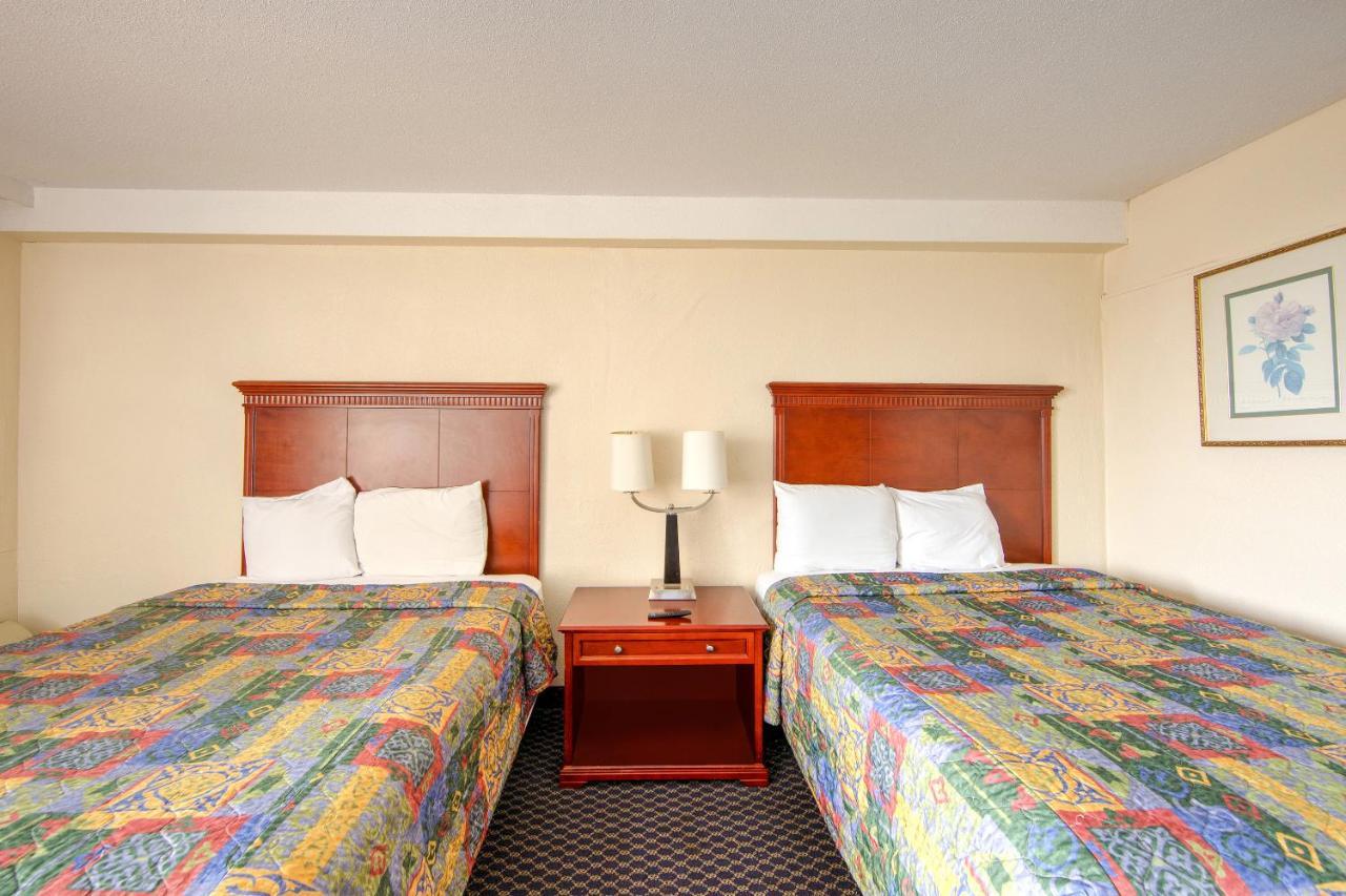 Travel Inn 彼得斯堡 外观 照片